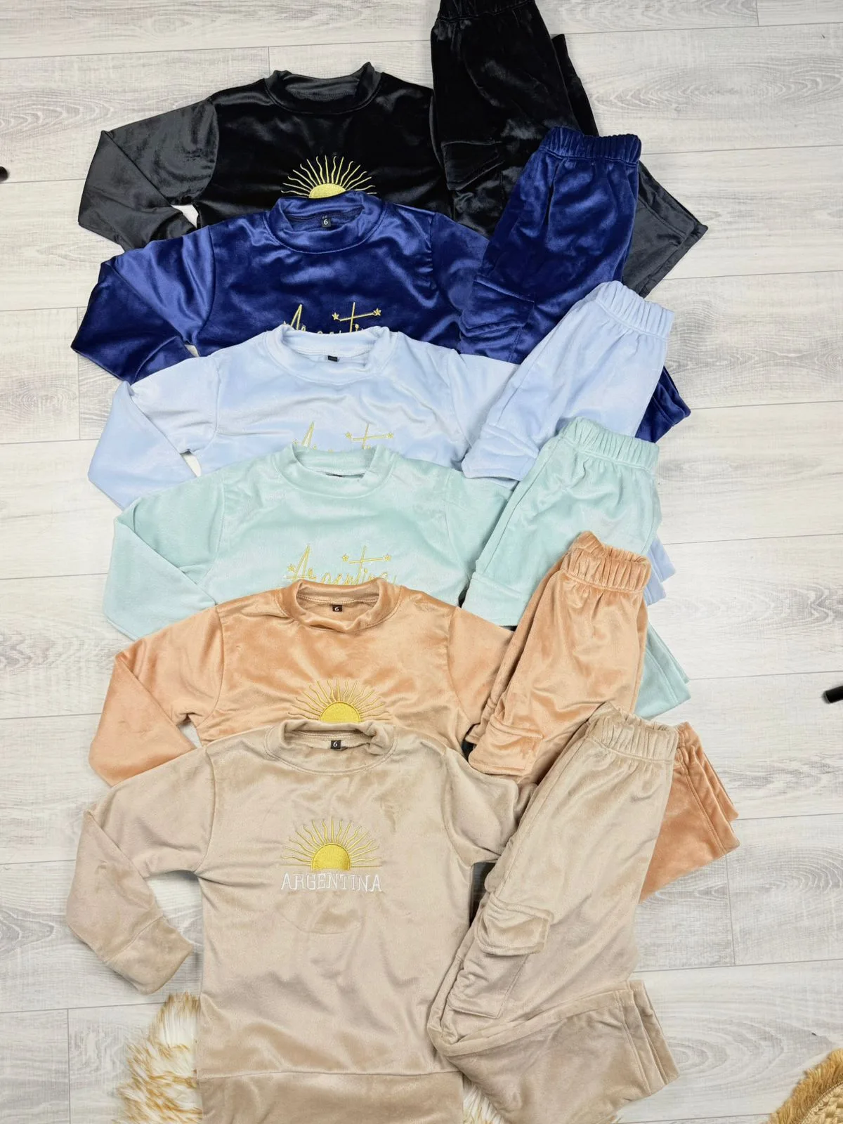 ❄️ *CONJUNTO MOMO ARG X CURVA*