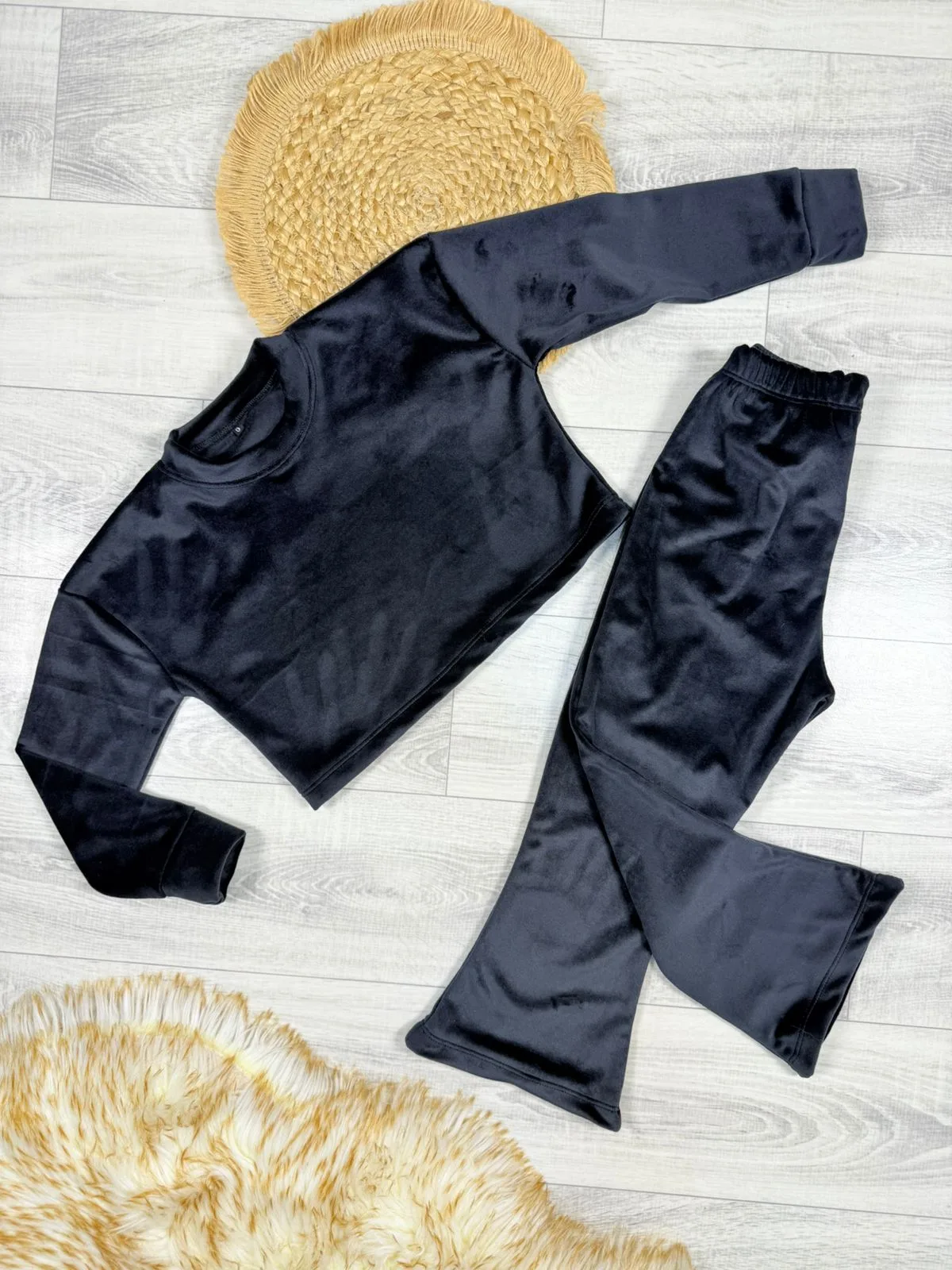Alternative view of ❄️ CONJUNTO YAKE X CURVA