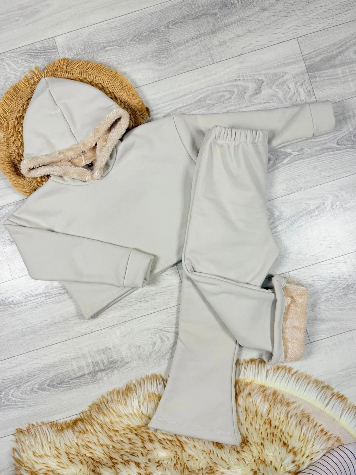 Alternative view of ❄️ CONJUNTO YAKE CON CAPUCHA X CURVA