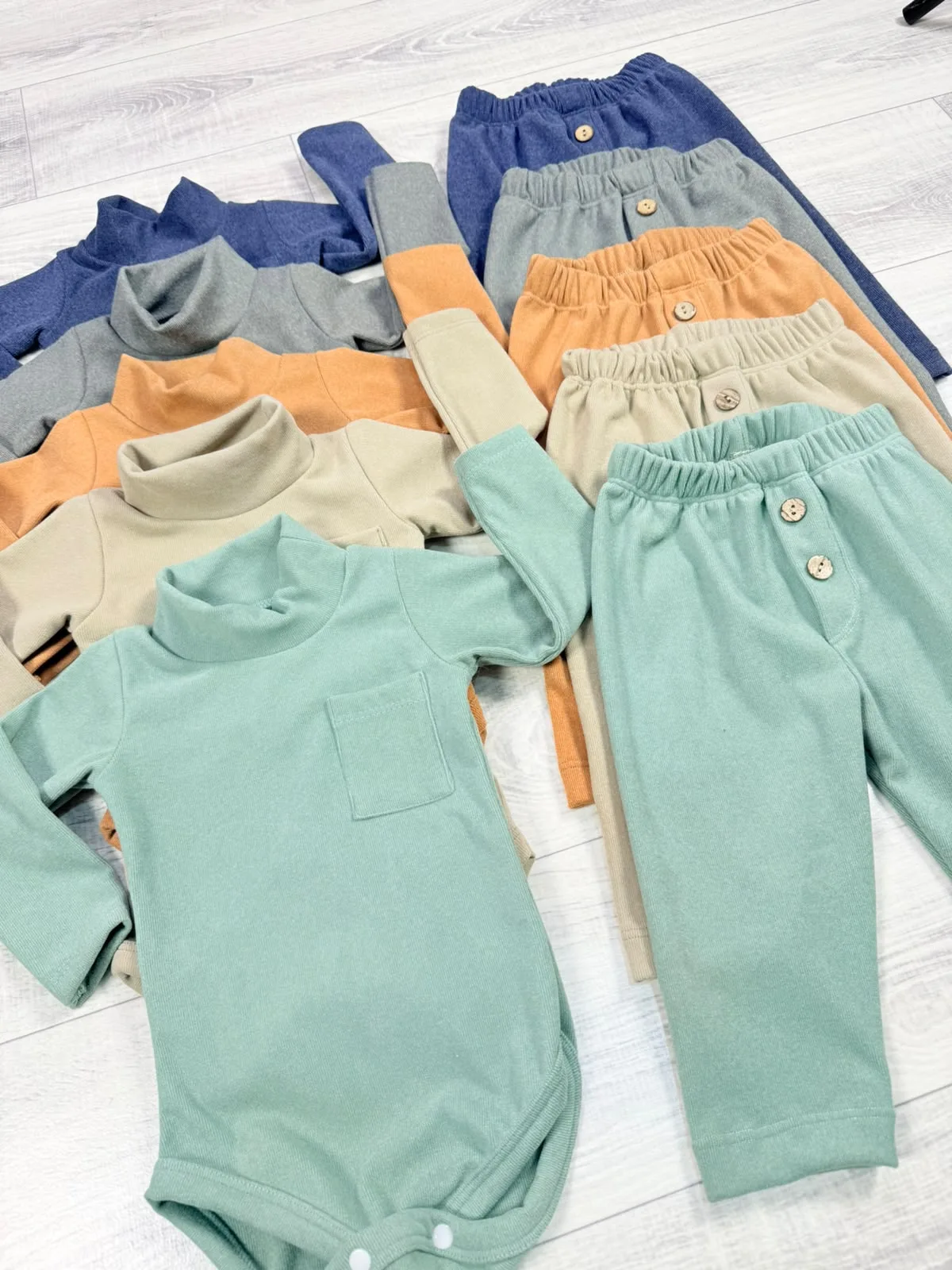 Alternative view of ❄️ CONJUNTO JULIAN X CURVA