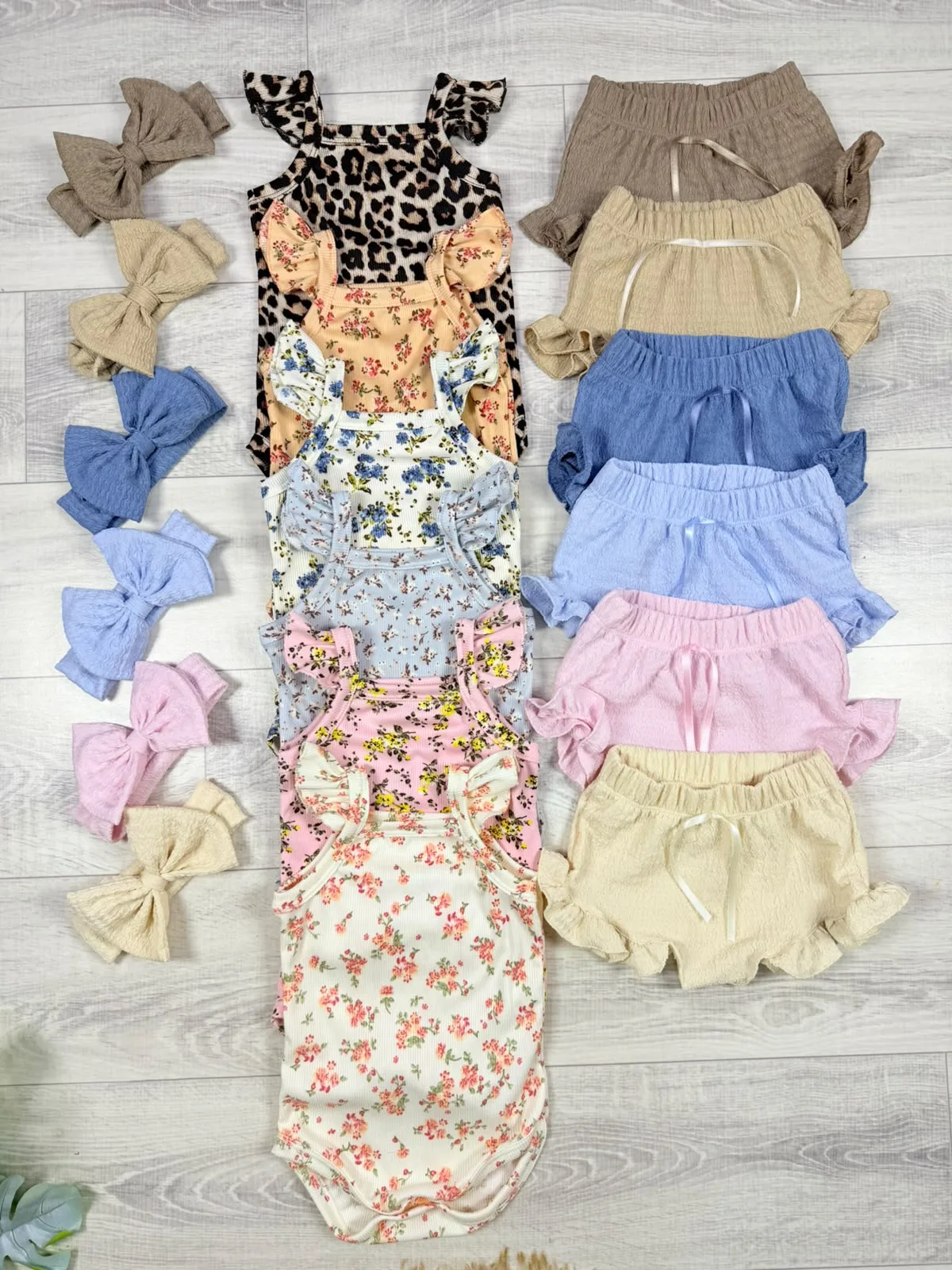 Conjunto luci bb x curva - Gugulu y Chalito